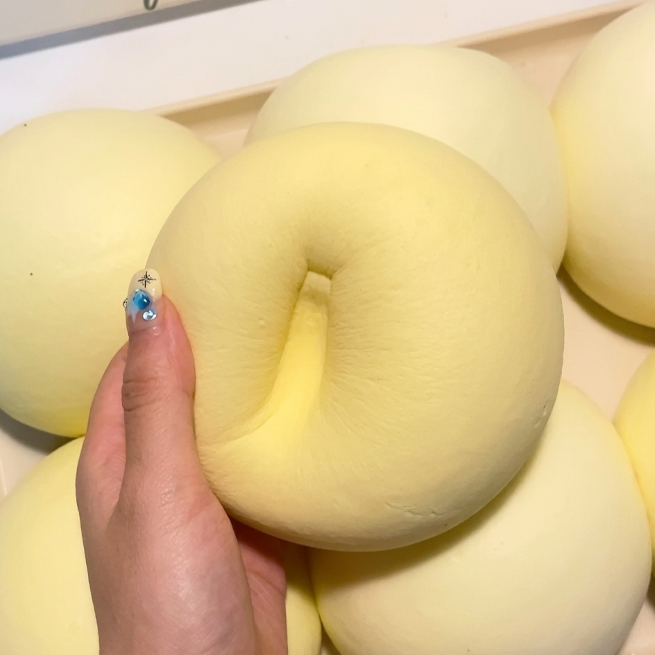 Squishy pain au lait brioché rebond lent