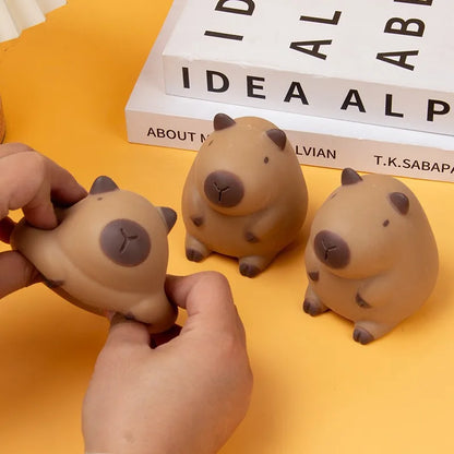 Gros plan sur le museau du squishy capybara kawaii