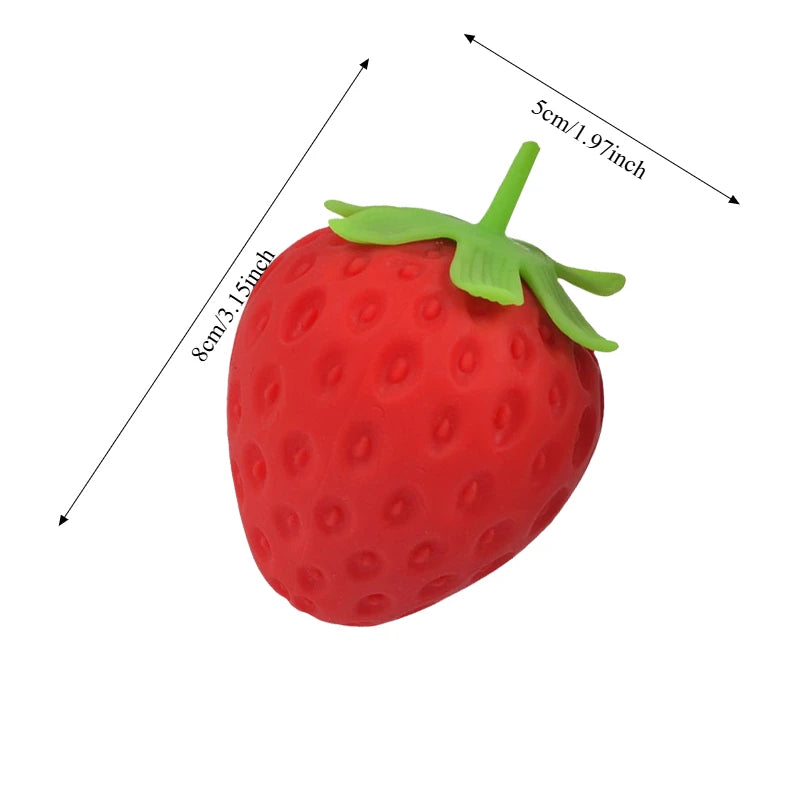 Dimensions du squishy fraise petit format : 8 cm sur 5 cm
