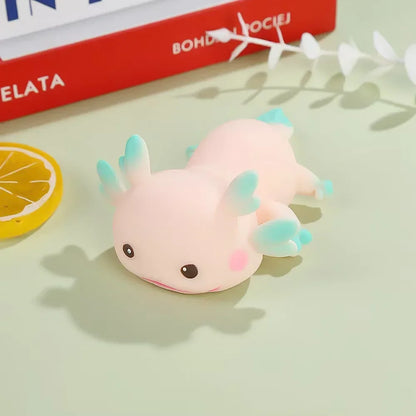 Squishy axolotl kawaii coloris bleu pastel anti-stress