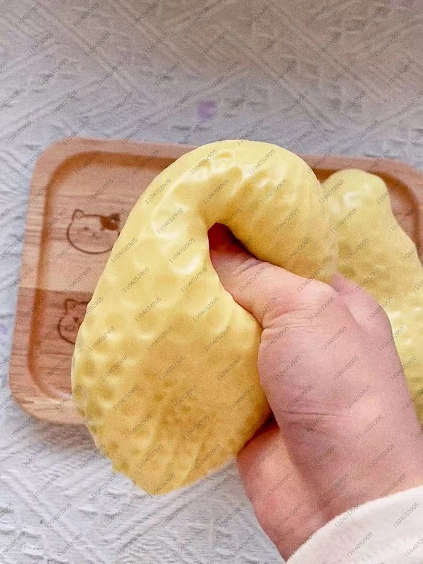 Squishy cacahuète sensorielle à presser